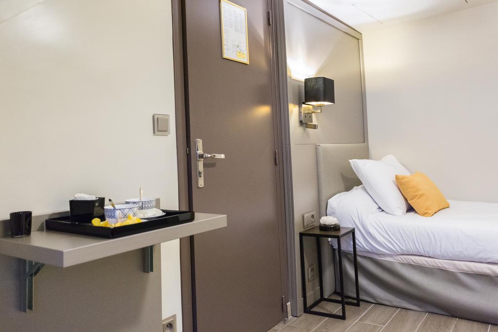 Pratic Hotel Париж Экстерьер фото