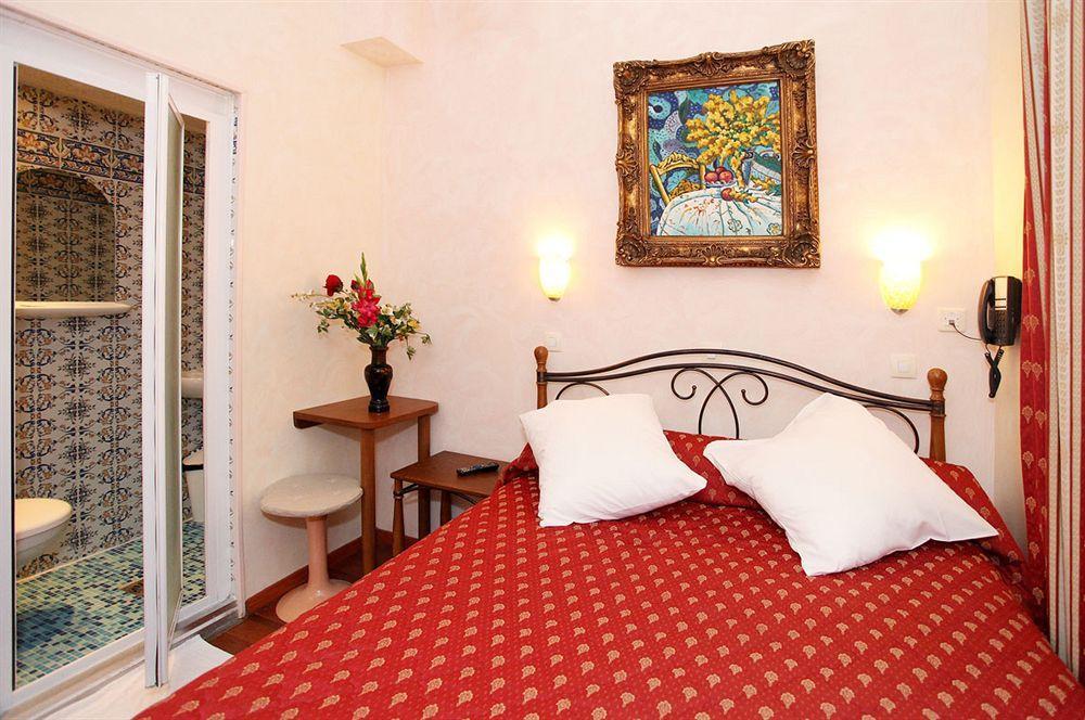 Pratic Hotel Париж Экстерьер фото